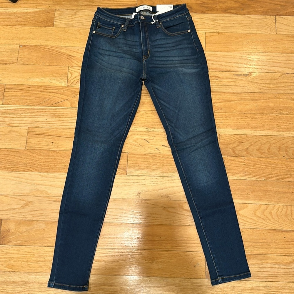NWT Kan Can mid rise skinny jeans